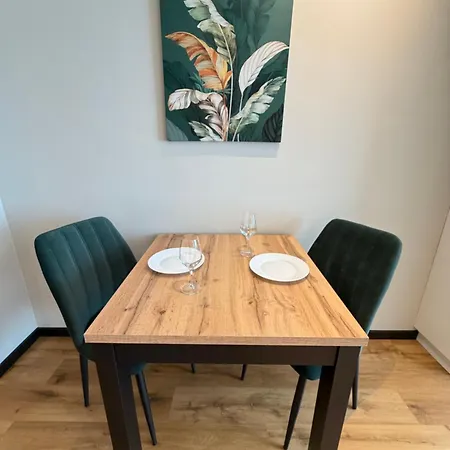 Portofino Cozy Near Metro Working Desk W Wifi 소피아